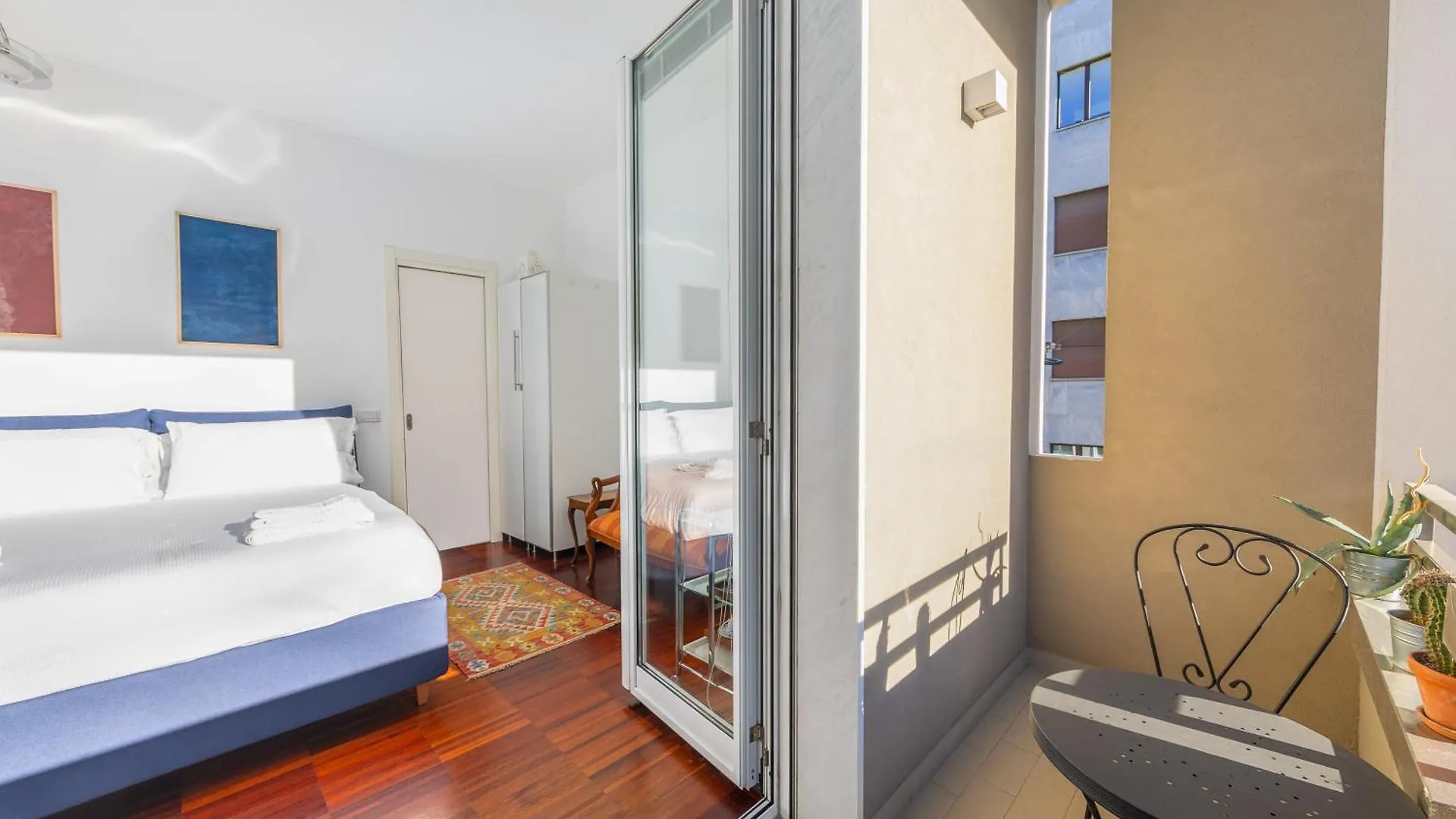 Suite Tra Citylife E Corso Vercelli, Milano