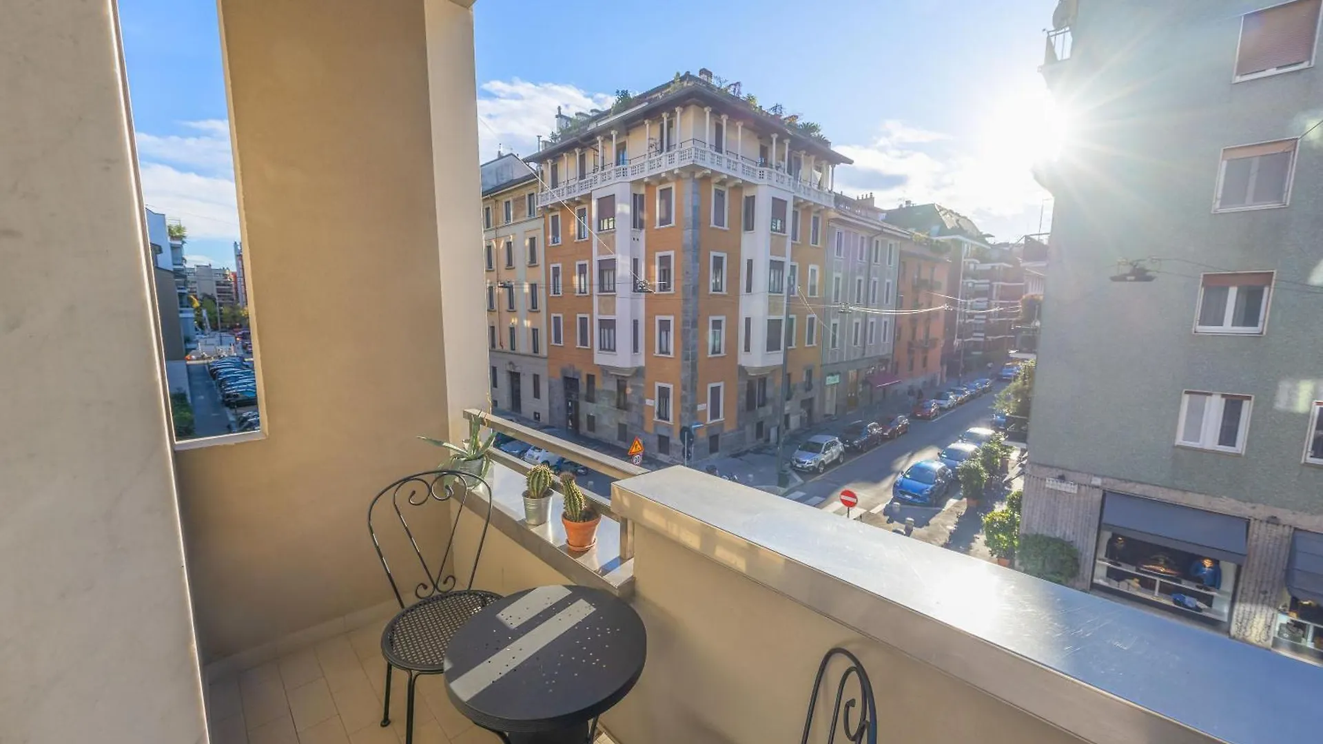 Apartment Suite Tra Citylife E Corso Vercelli, Milano Italy